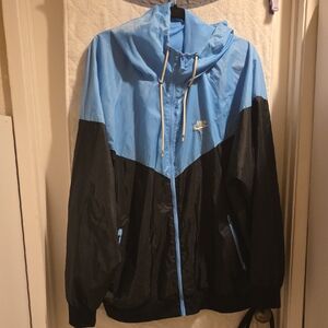 Nike Men's Windbreaker in Light Blue and Black